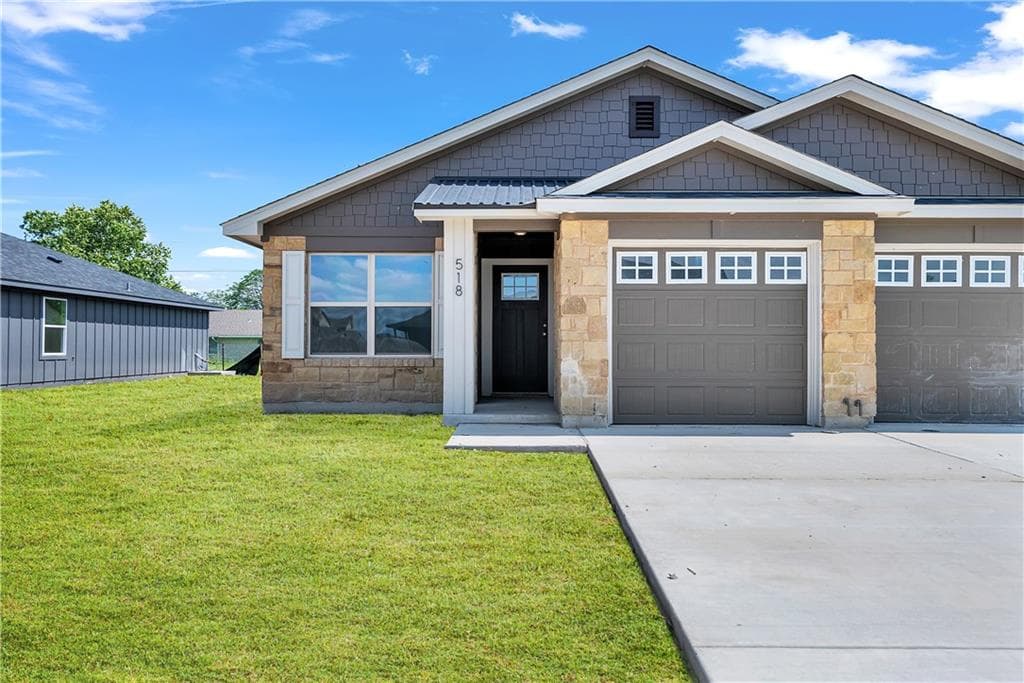 Main property image