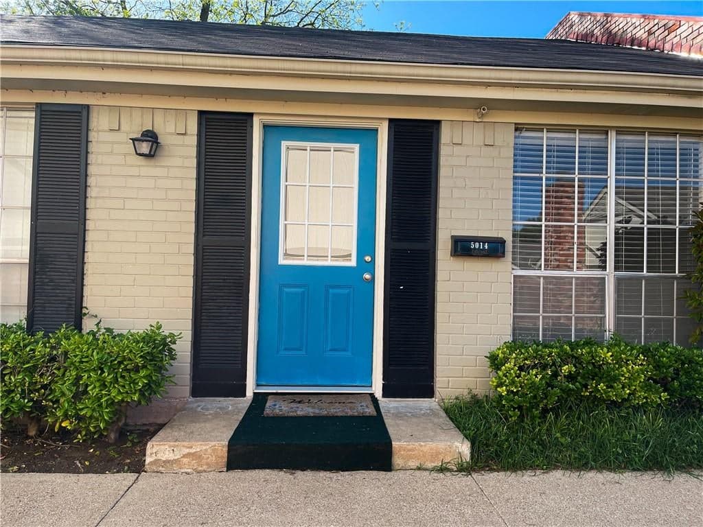 Main property image