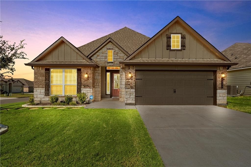 3229 Zabel Dr