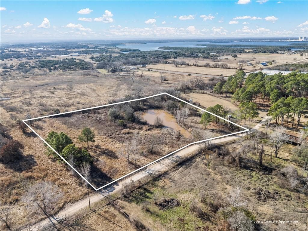 421 Cowboy Ct
