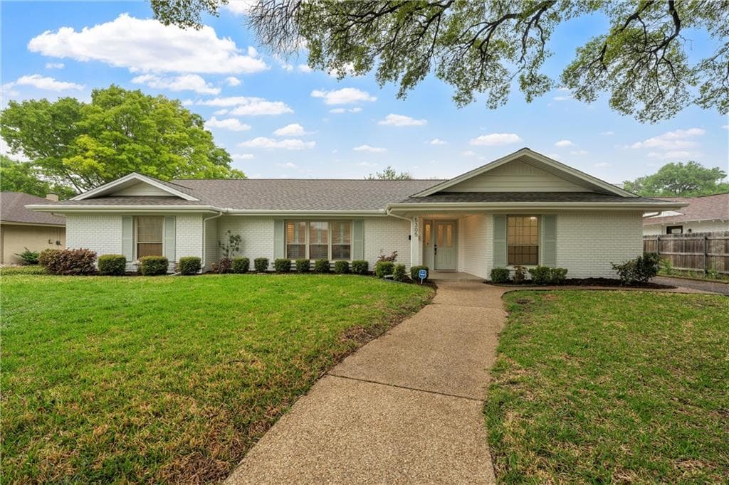 5305 Lake Highlands Dr
