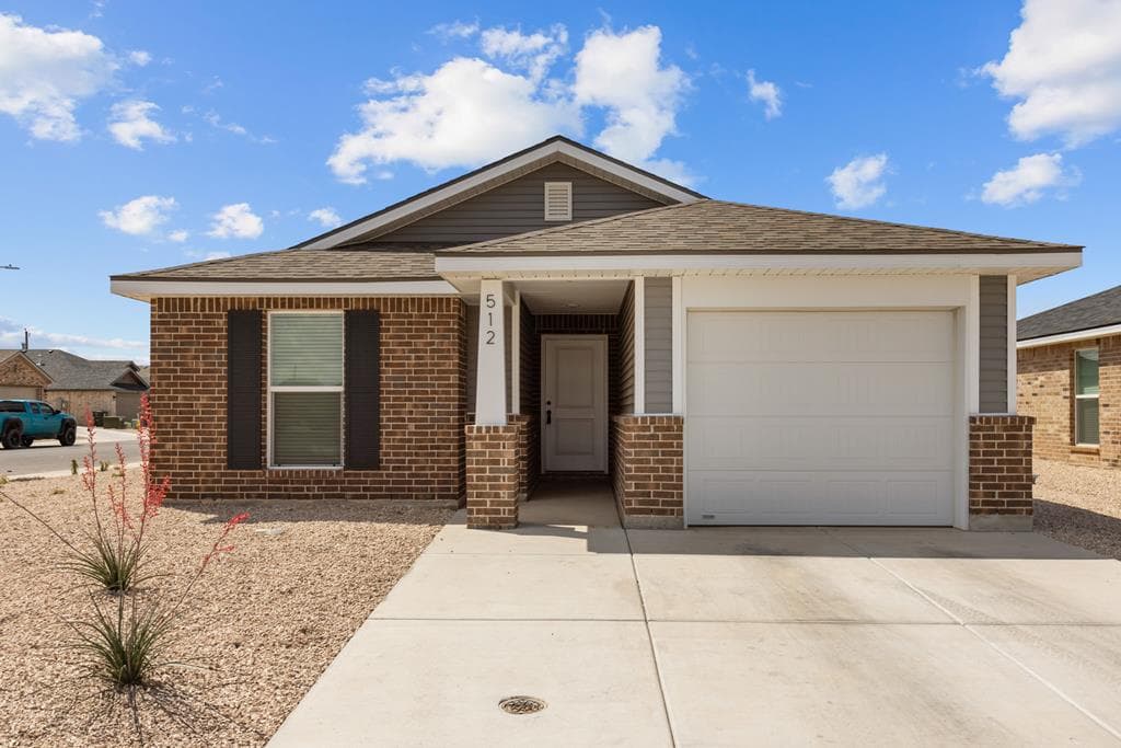 512 Chitalpa Dr