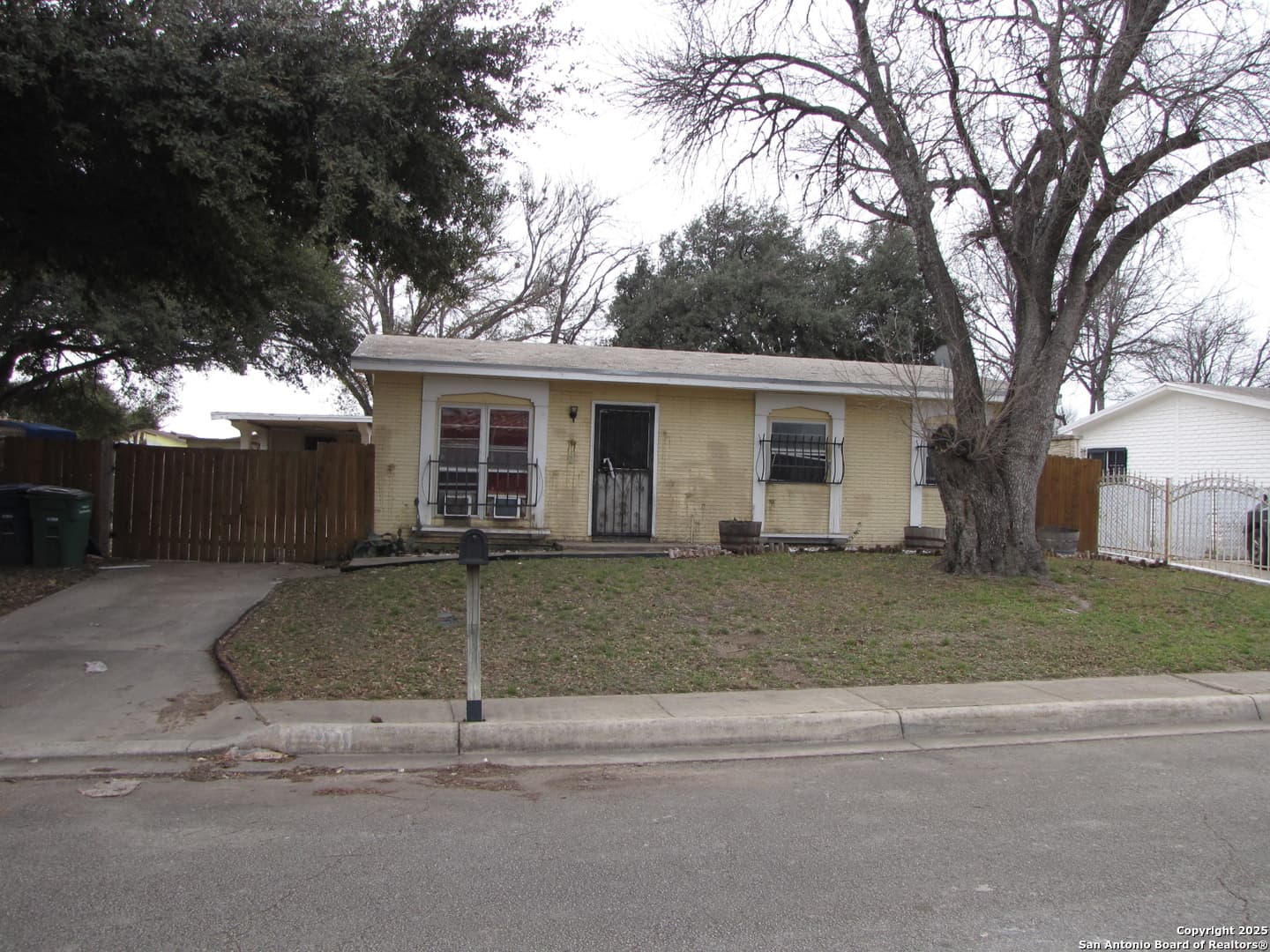 1830 Cassandra St