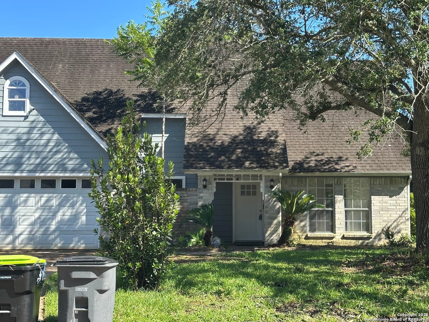 Main property image