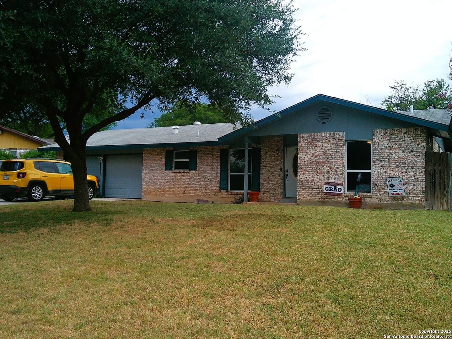 5307 La Cieniga St