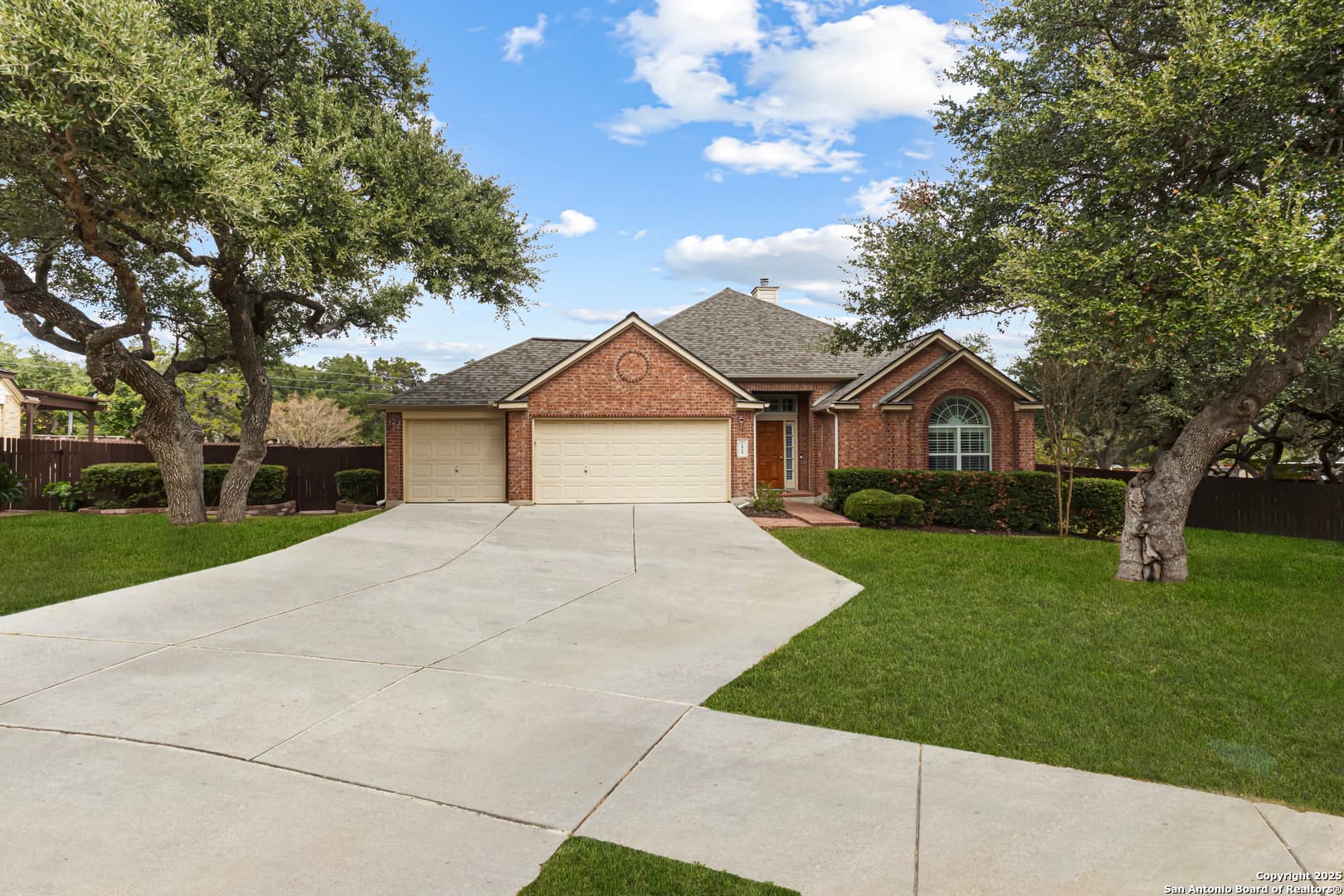 1515 Lookout Pt