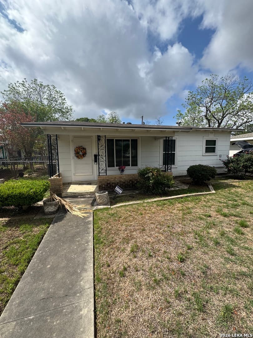 206 Laurelwood Dr