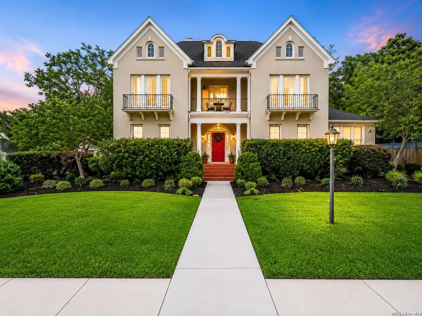 Main property image