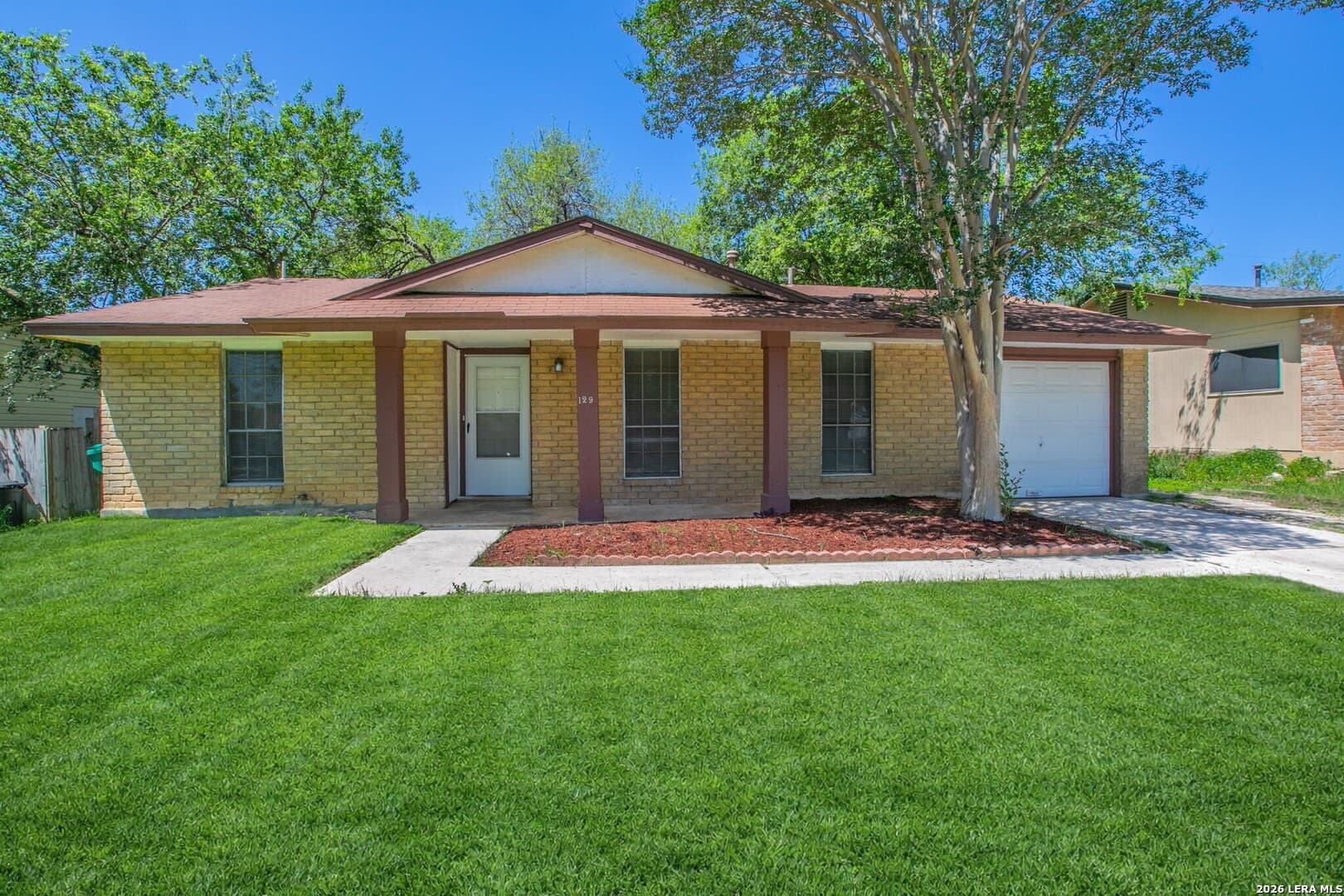 129 Meadow Dr