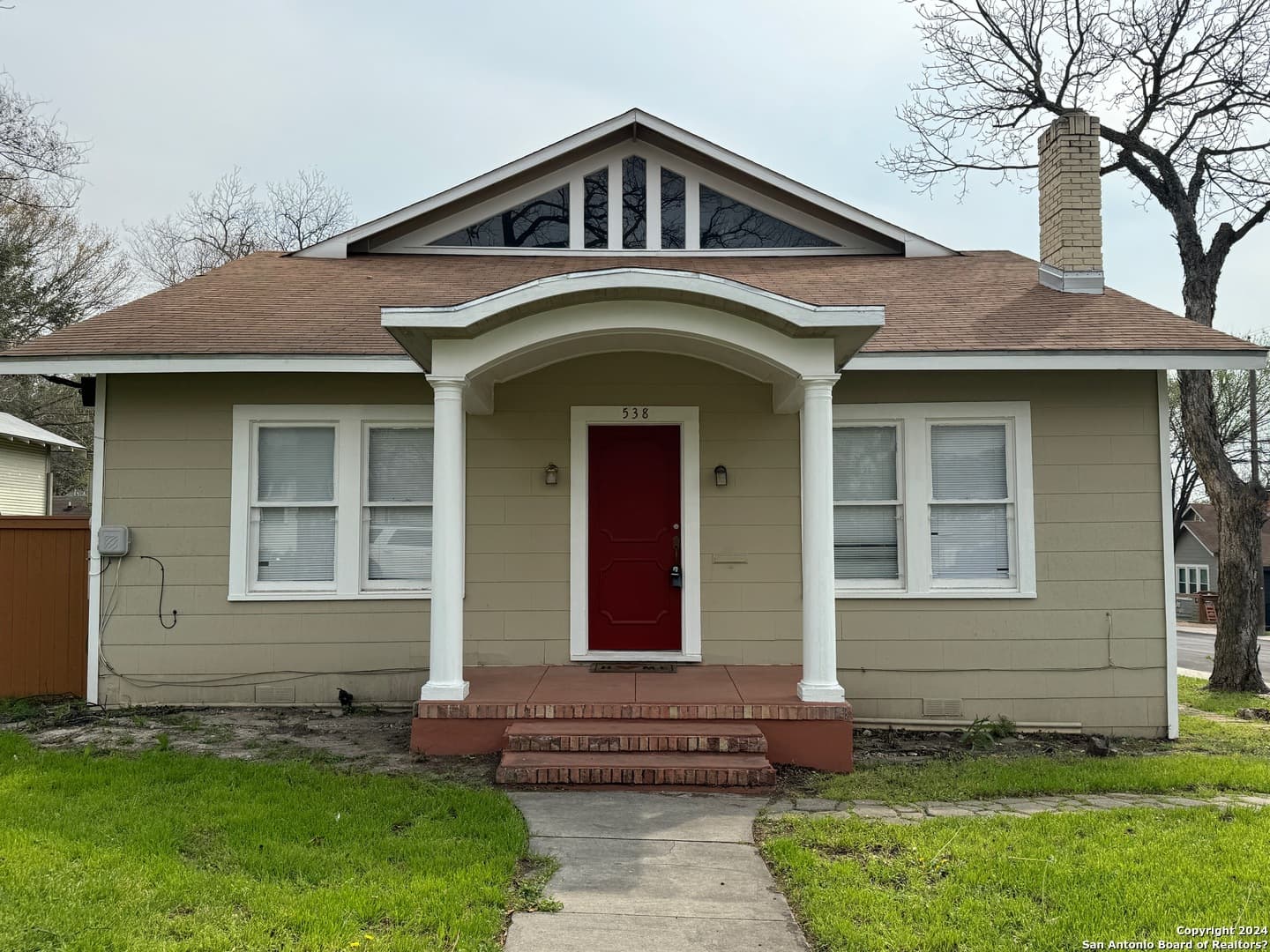 538 W Elsmere Pl