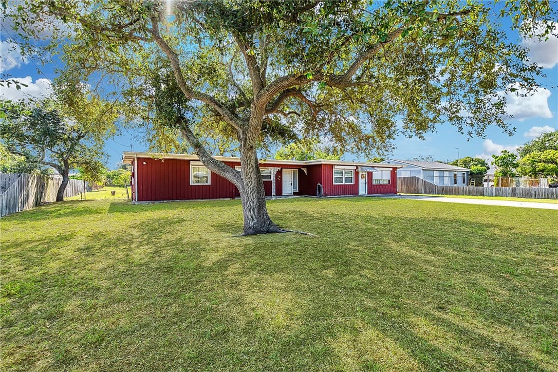 525 Oakdale Dr