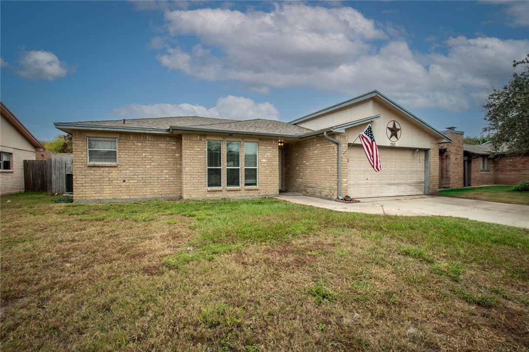 2611 Live Oak St