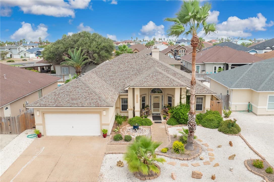 15825 Vincent Dr