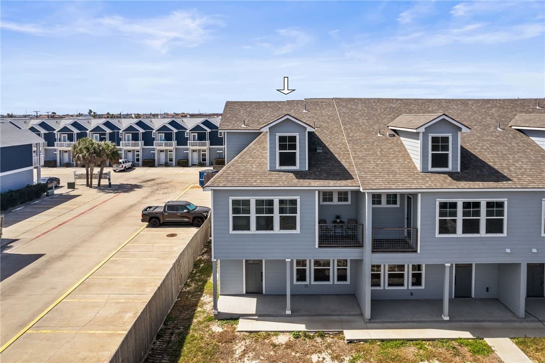 15217 Windward Dr Unit 404