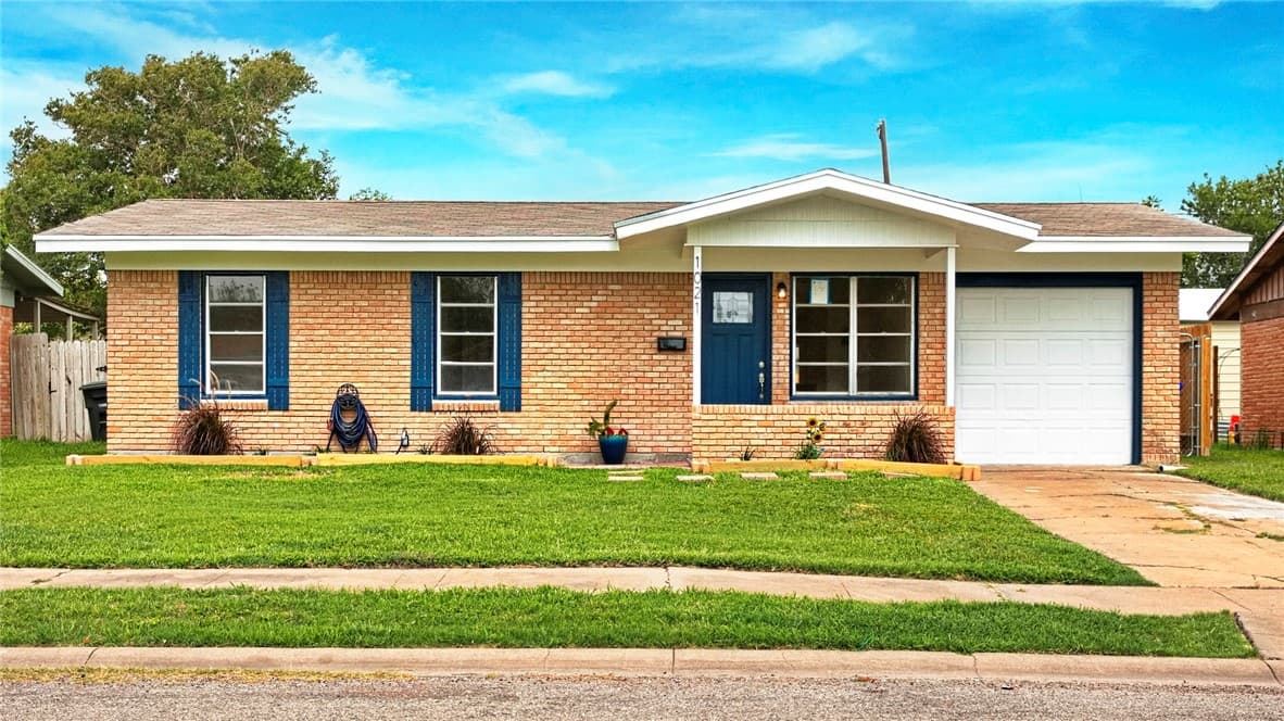 1021 Burr Dr