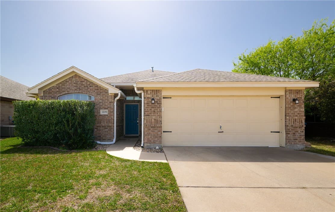 1209 Meadow Brook Dr