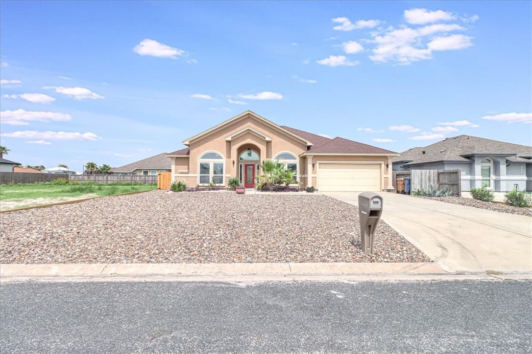 Main property image
