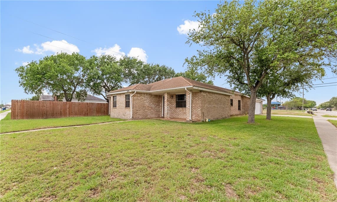 6101 Choctaw Dr