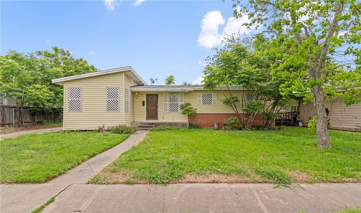 757 Pennington Dr
