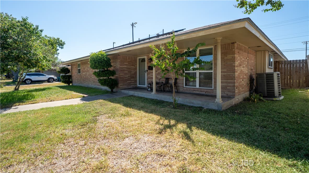 1013 Monette Dr