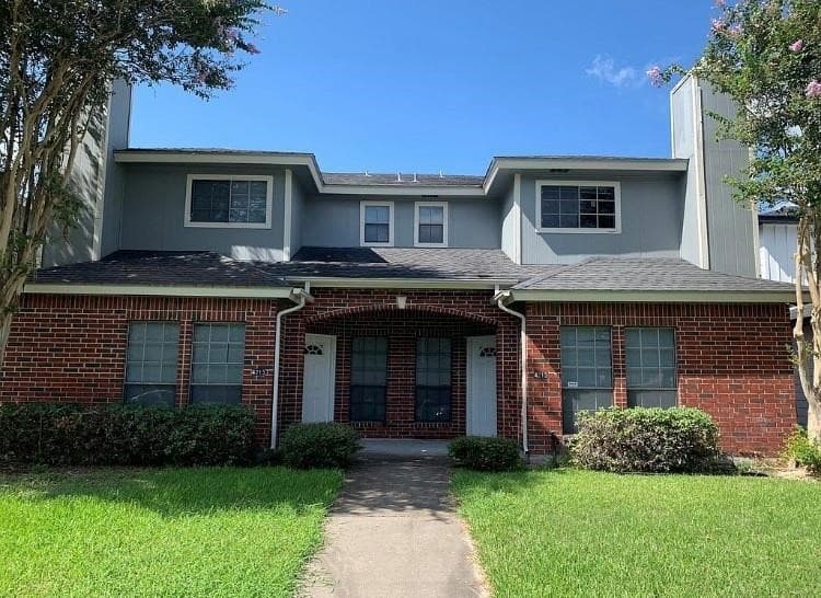 4215 Walnut Hills Dr