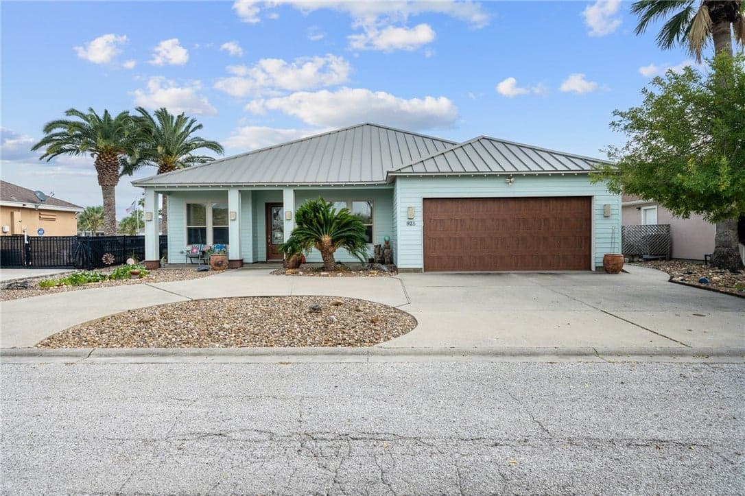 Main property image