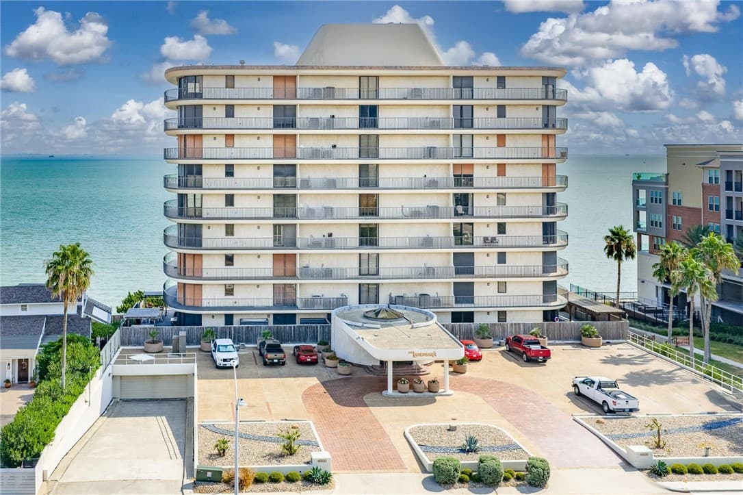 4500 Ocean Dr Apt 5a