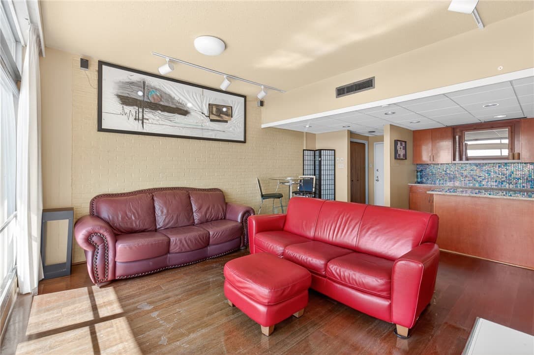 Gallery image 5