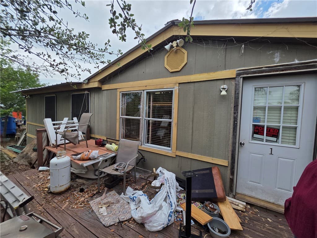 153 Lago Vista Dr