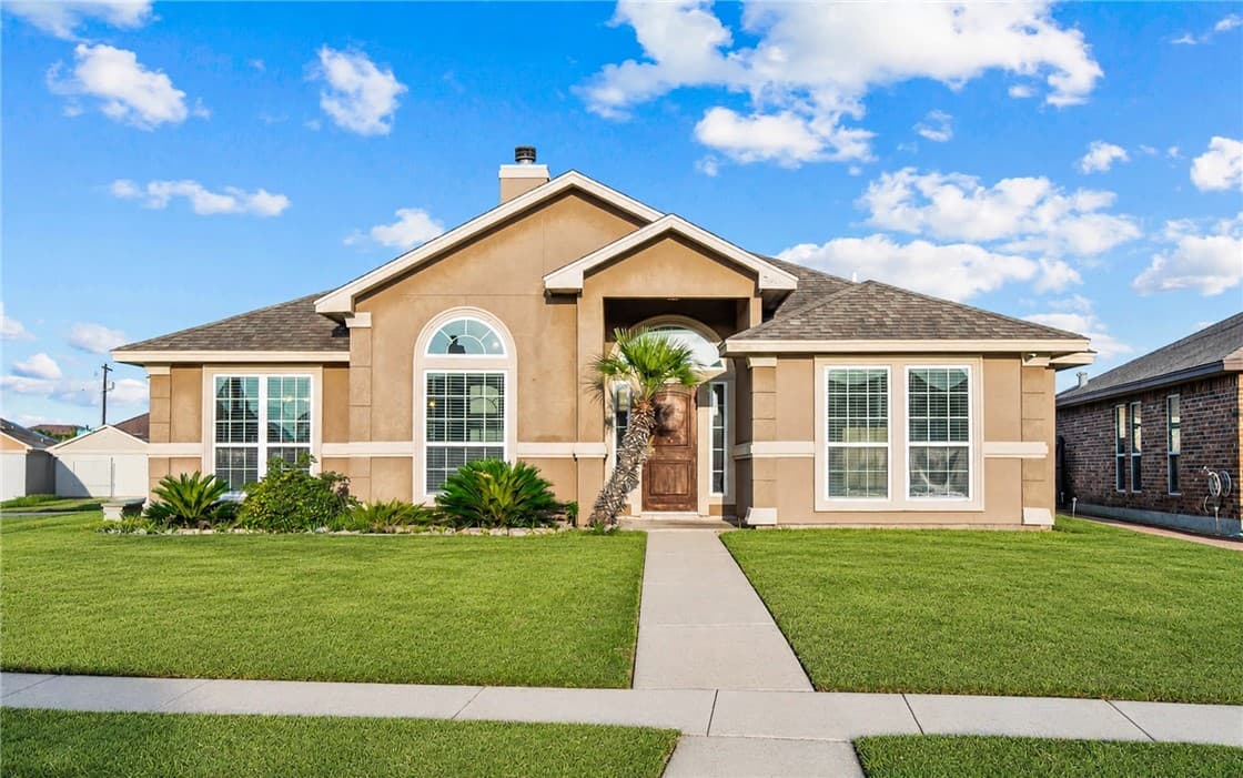 3930 Amadas Dr