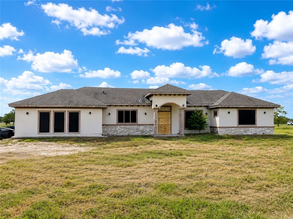 4668 N Us Highway 281