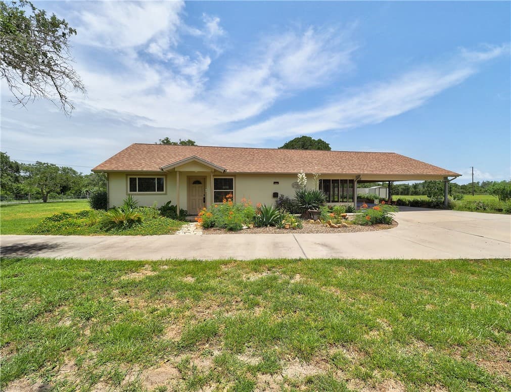 855 Jacoby Ln