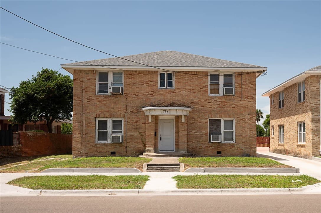 724 Elizabeth St