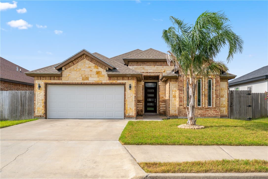 1727 The Park Dr