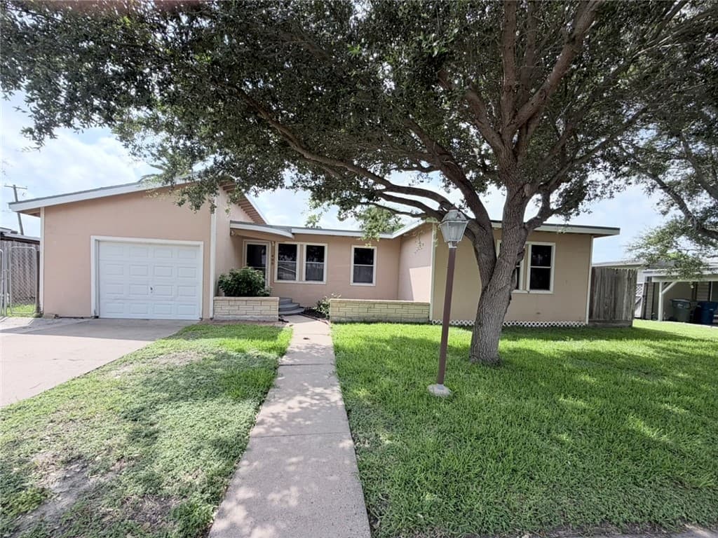 405 Canterbury Dr