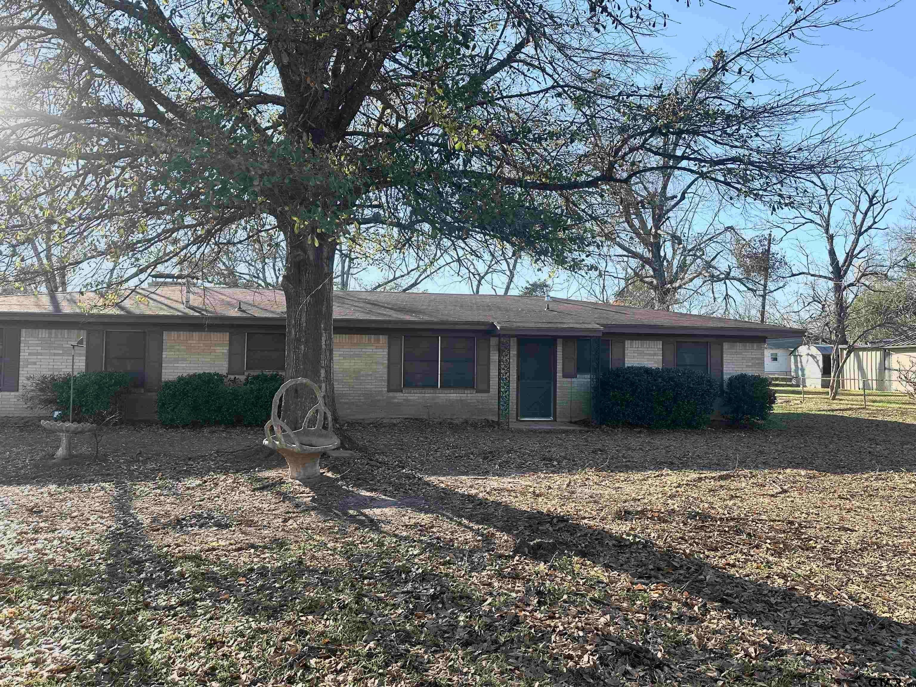270 Fairview St