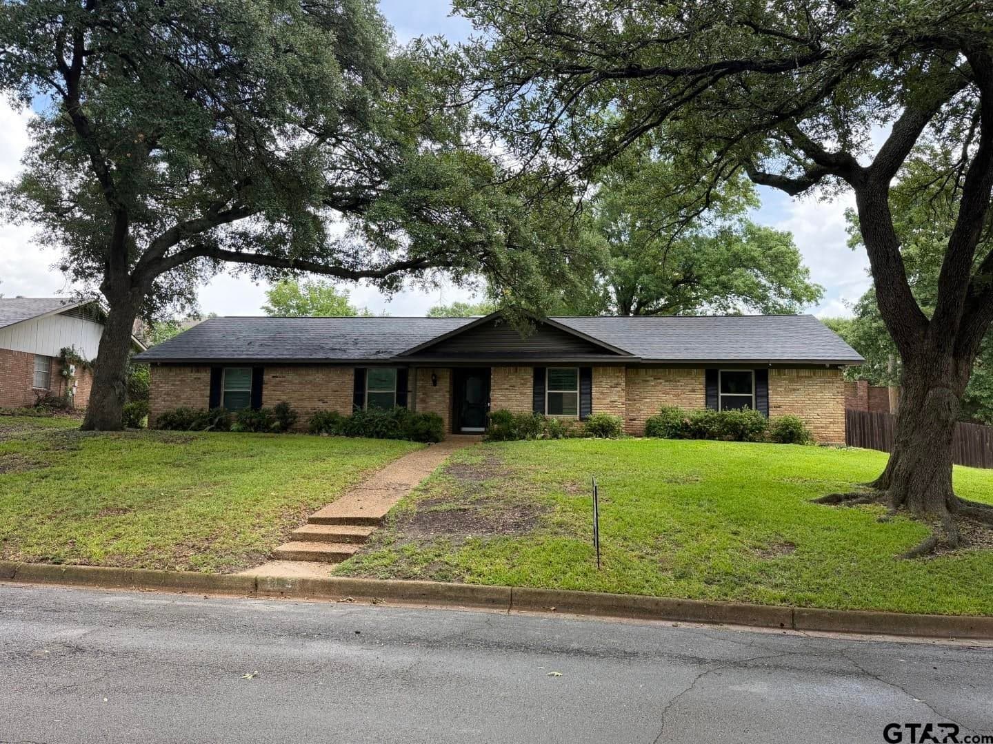 3424 Glendale Dr