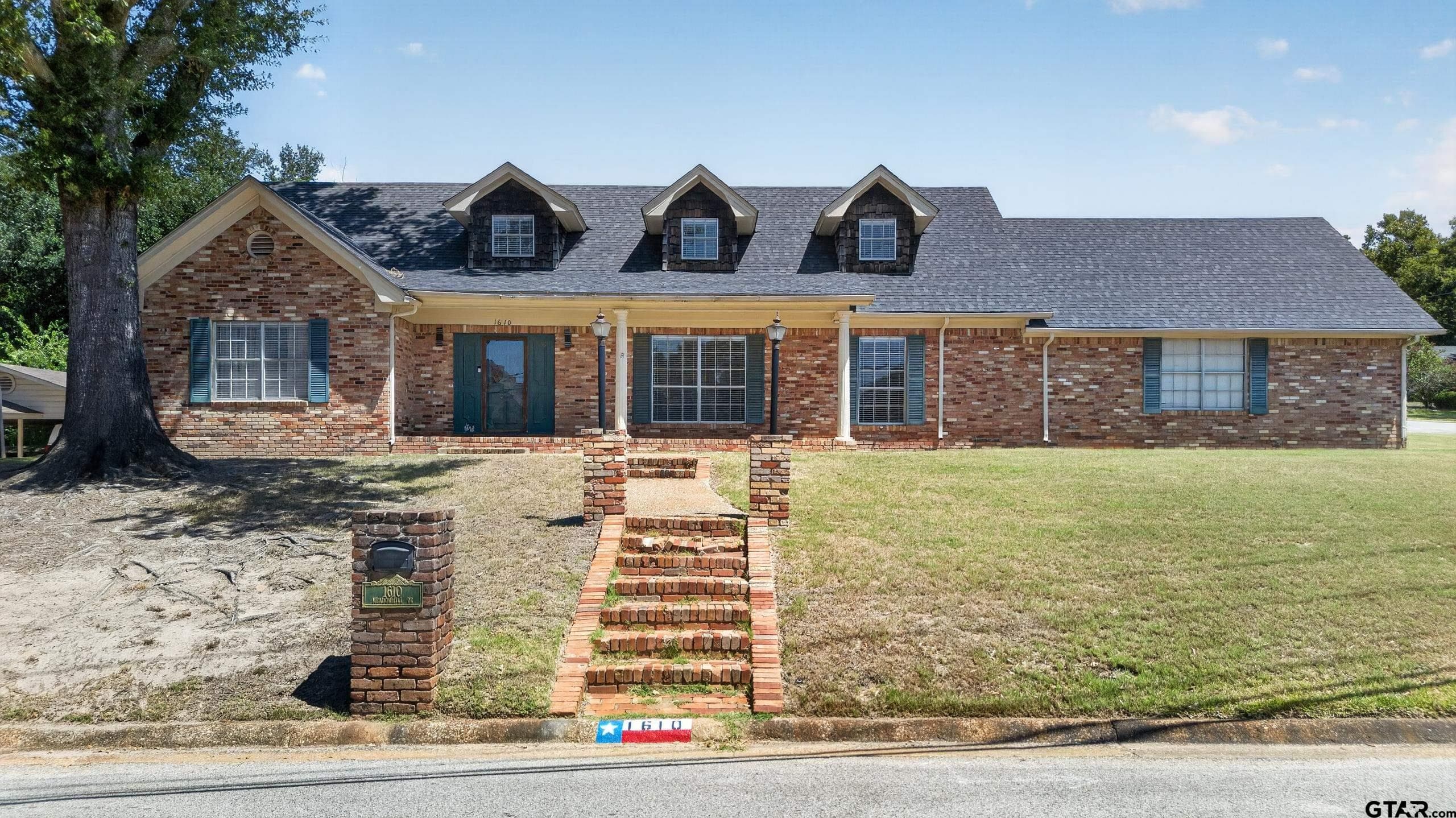 1610 Meadowhill Dr