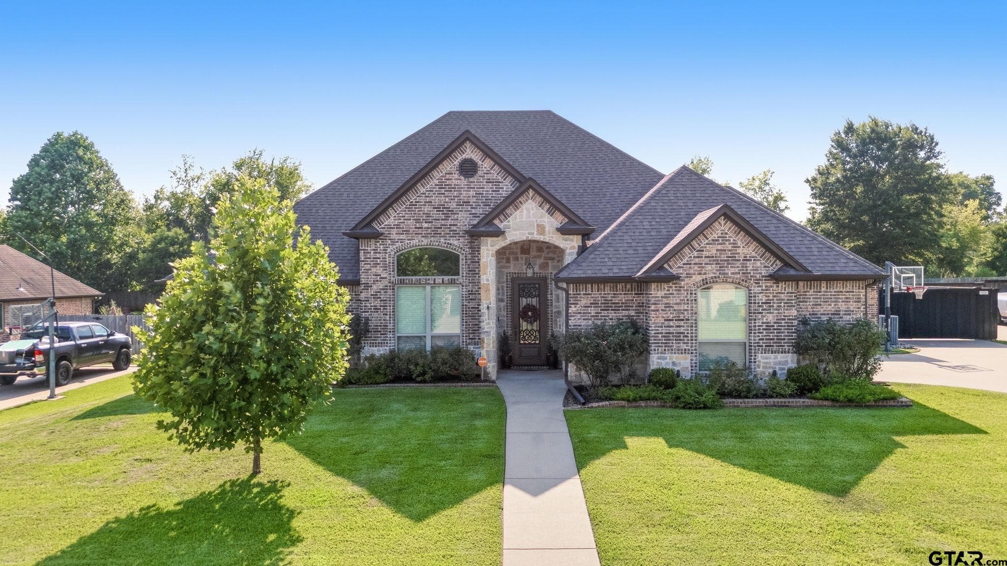 21412 Boone Dr