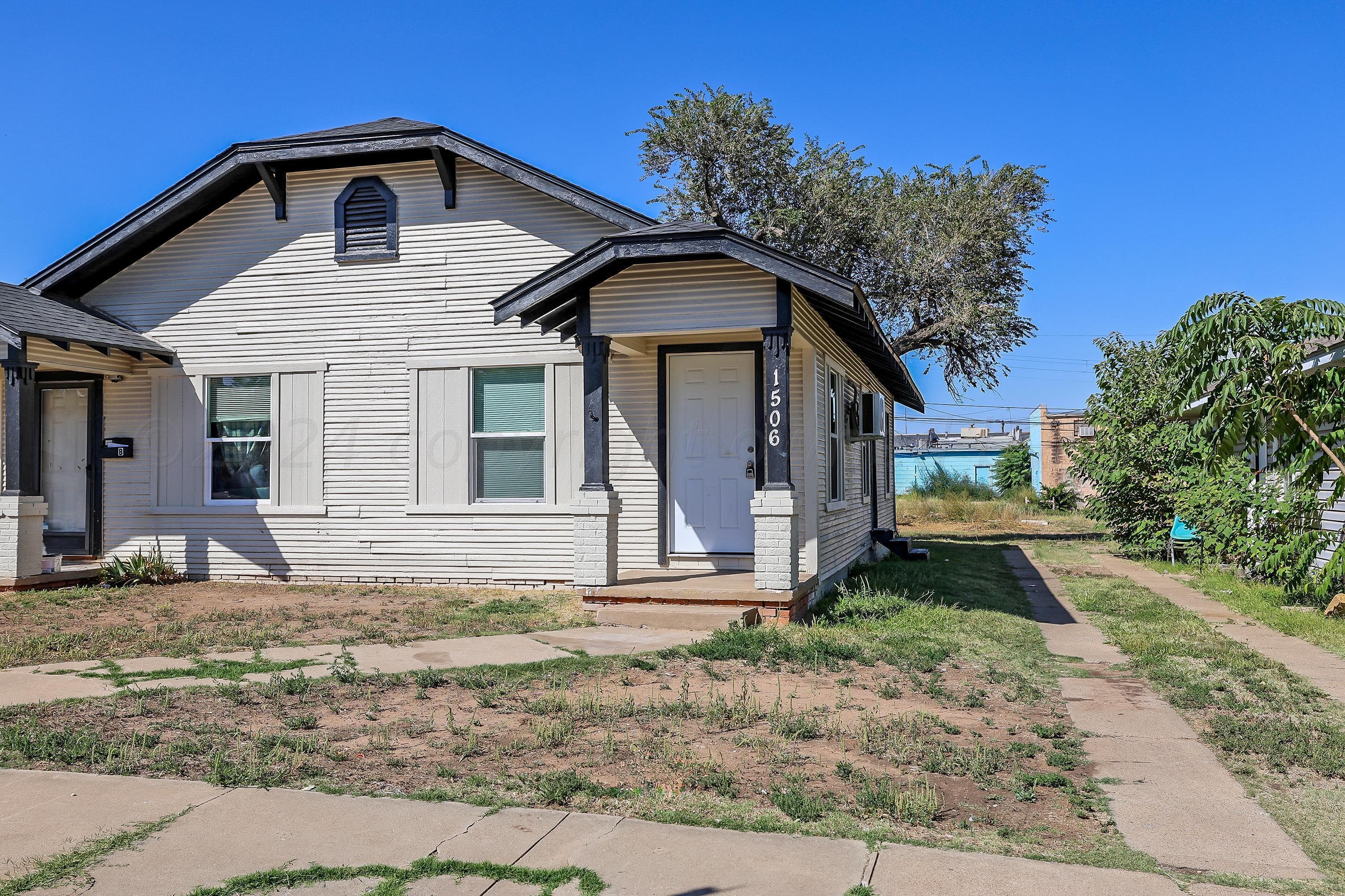 Main property image