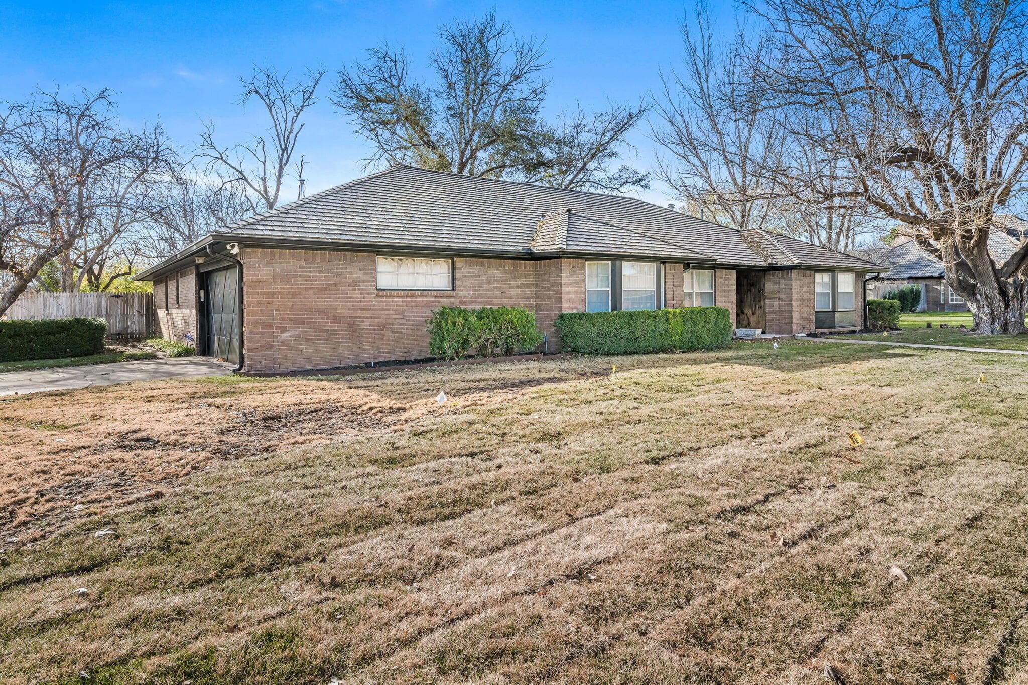 Main property image