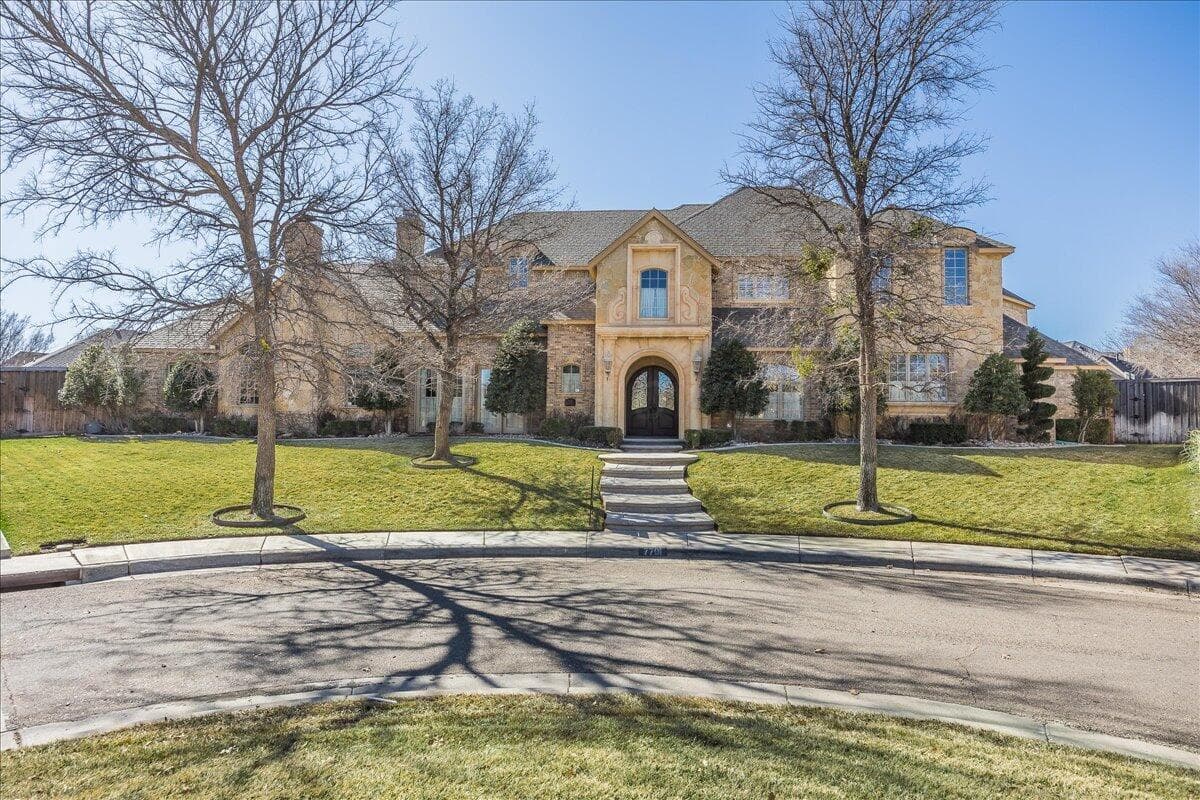 7701 London Ct