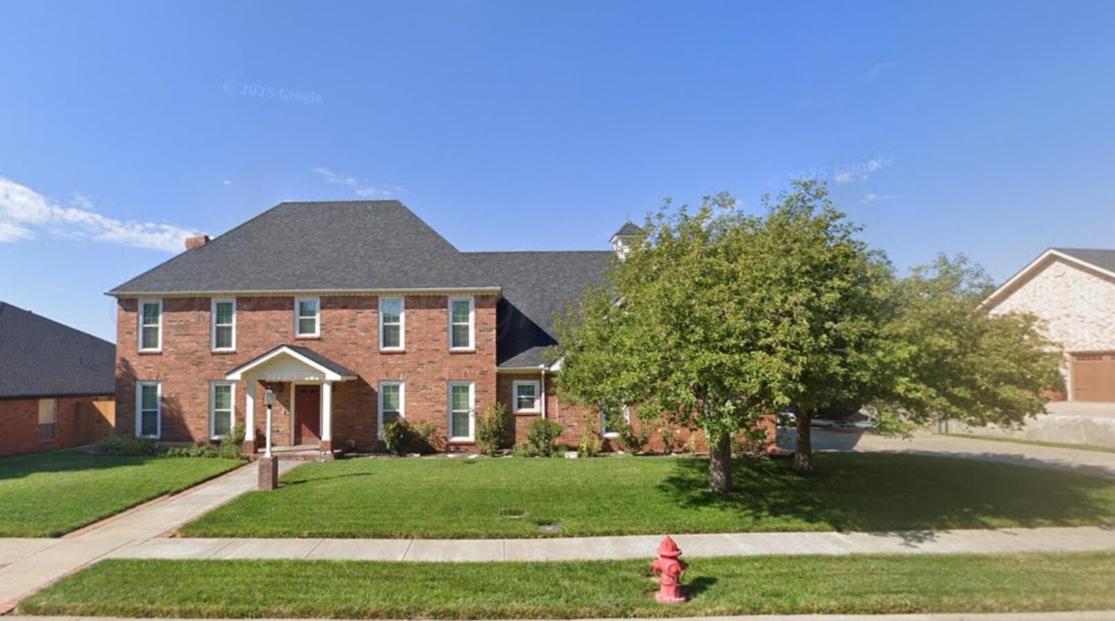 208 Loma Linda Ln