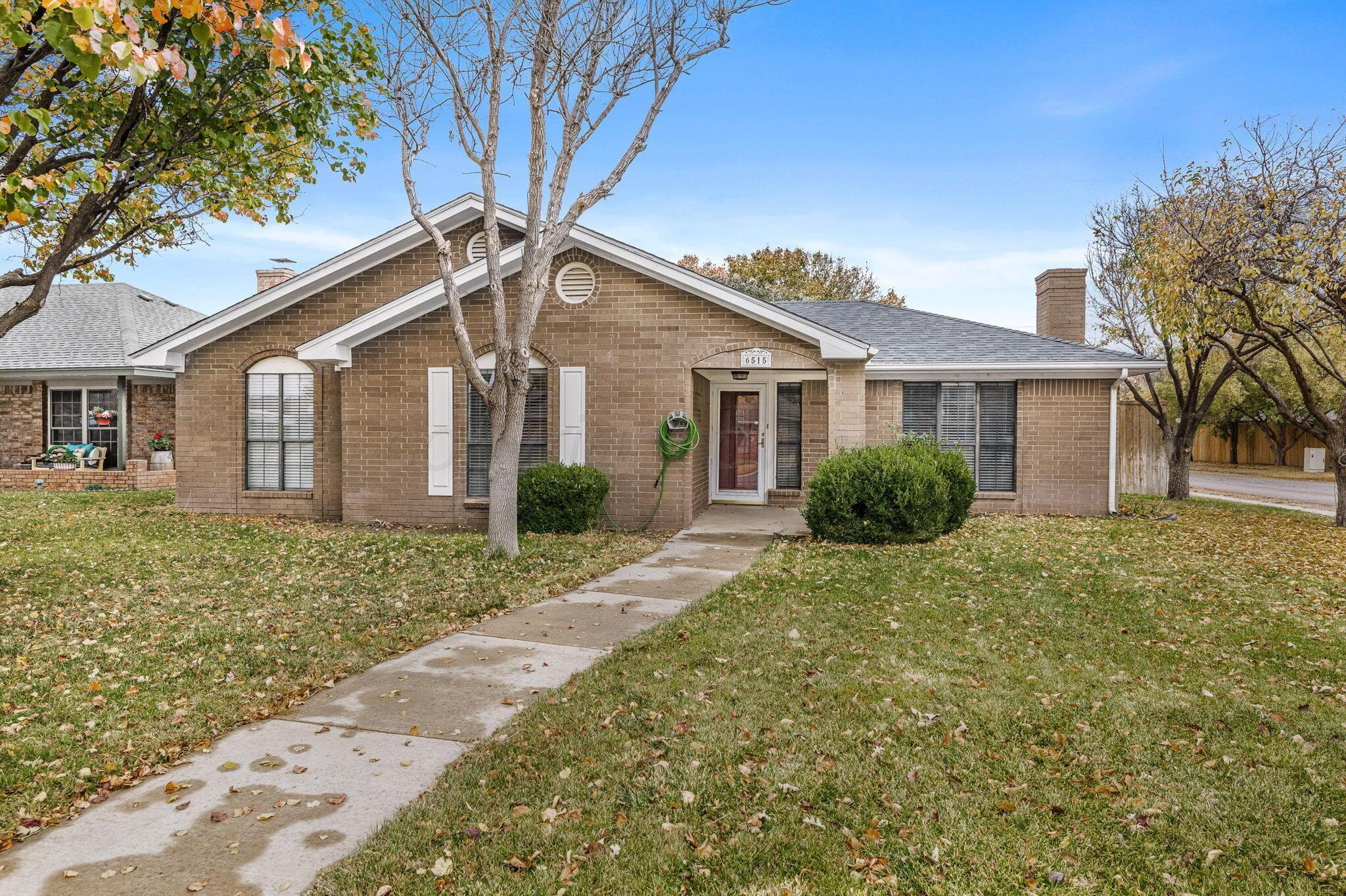 6515 Michelle Dr