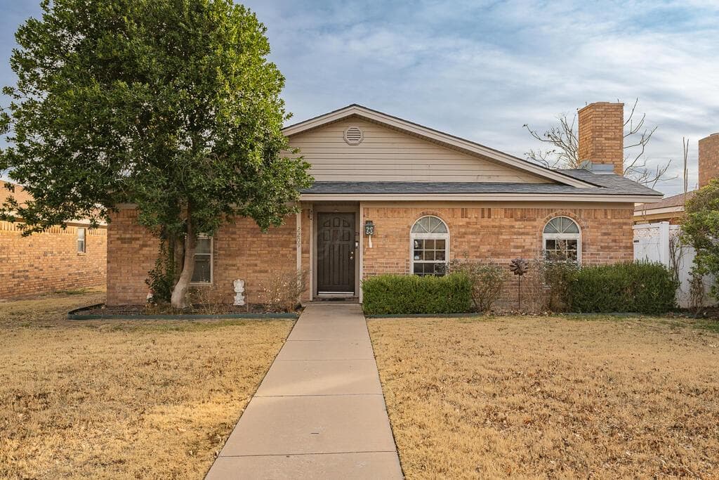 2209 Gresham Dr