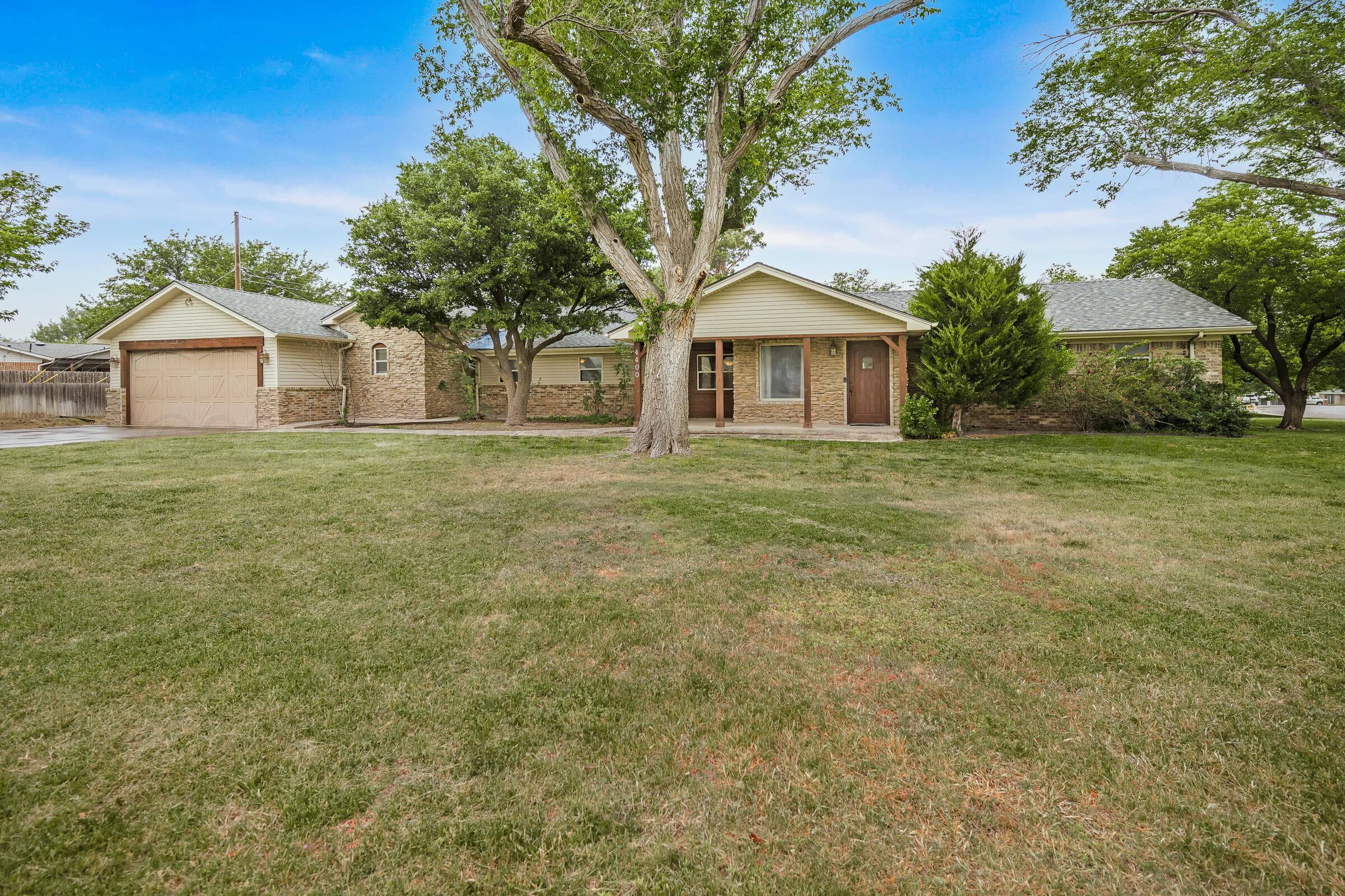 4400 W Farmers Ave
