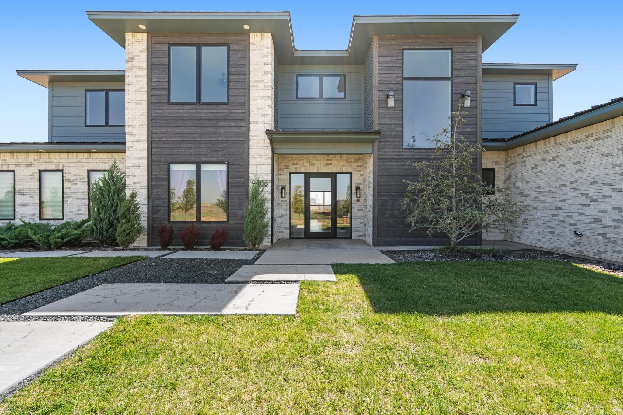 9406 Rockridge Pkwy