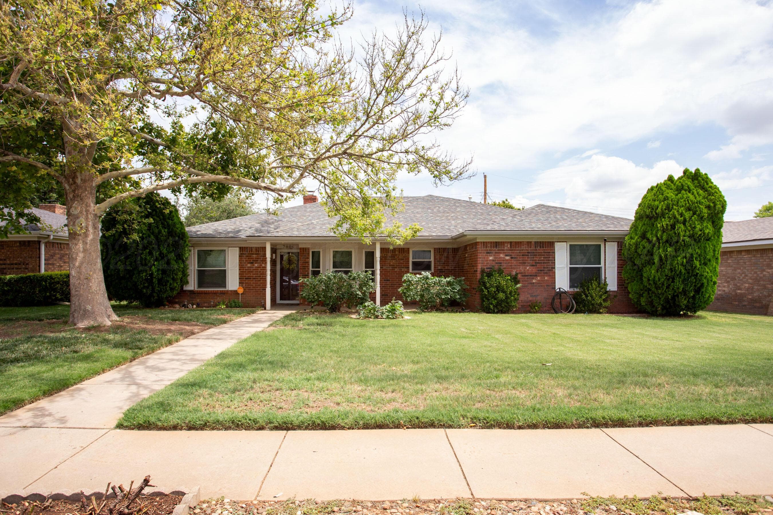 7806 Farrell Dr