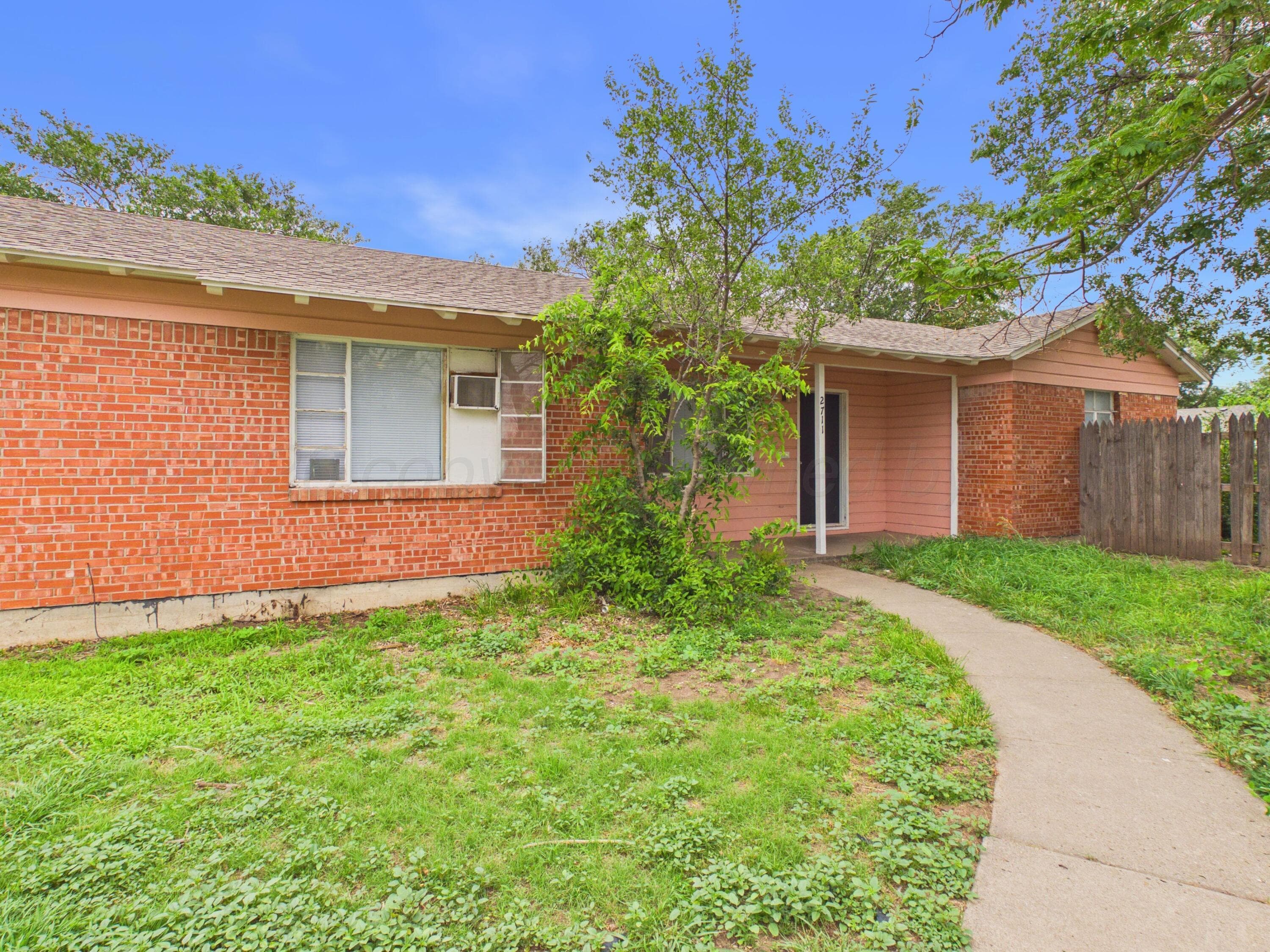 2711 Duncan Dr