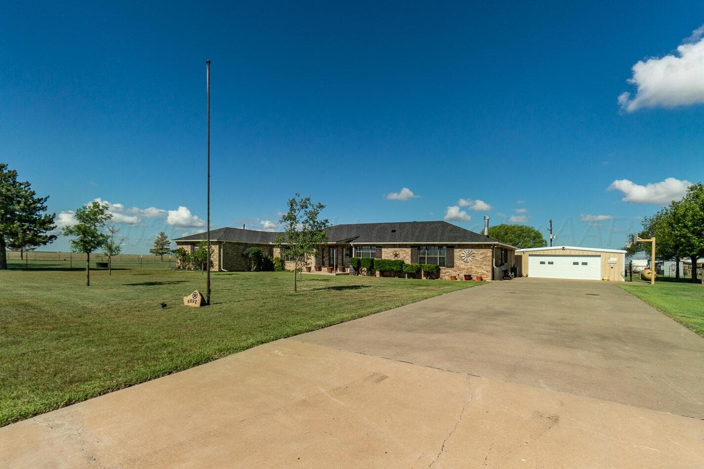 4597 Highway 207